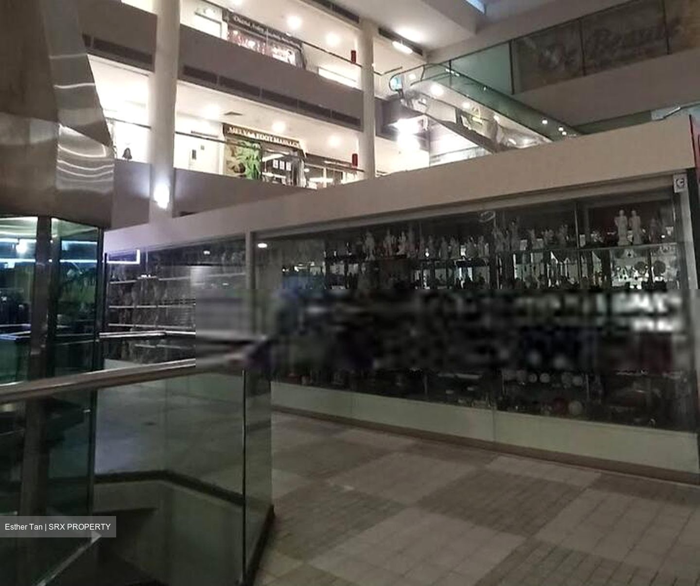 Roxy Square (D15), Retail #525879551